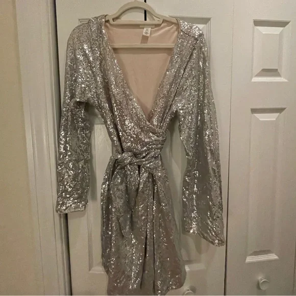 H&M | Dresses | Sparkle Wrap Dress | Poshmark